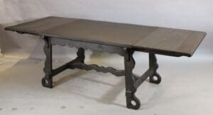42908. Original Signed Monterey Dining Room Table With 4 Leafs