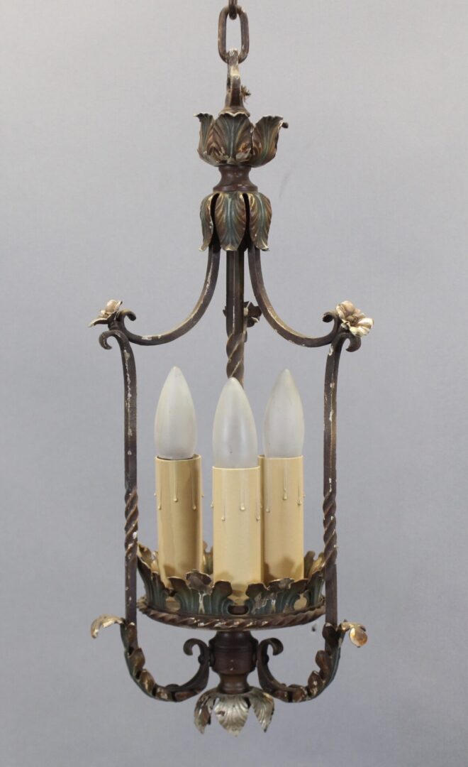 1920's Polychrome Pendant With Three Lights With Floral Pattern - Image 2